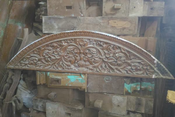 Customized wood products manufacturers in Madurai