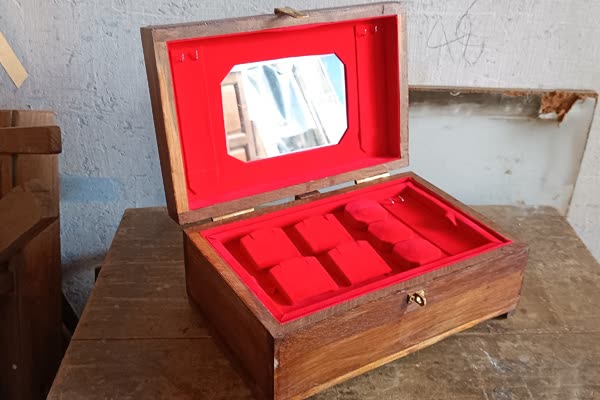 Customized wood products manufacturers in Madurai